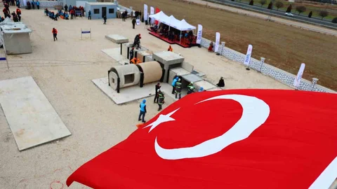 Elazığ'da Eğitim Parkuru Açıldı