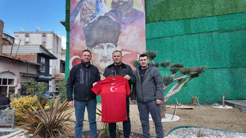 Manisa'da DMD Hastası Minik Rahmi İçin Formaya Destek