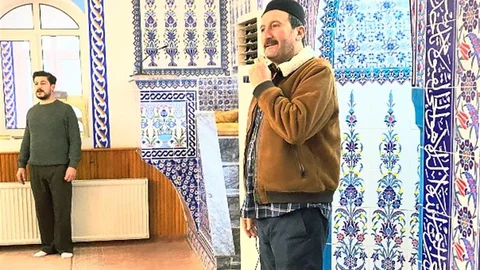 Müezzin Sinop'ta İlahiyi Okudu
