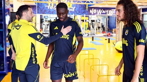 Fenerbahçe Samsunspor Maçına Hazırlanıyor