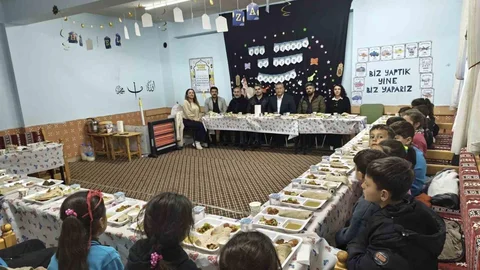 Mazıdağı'nda Öğrencilerle İftar Buluşması