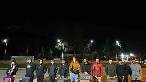 Tokat'ta Durdurulan Otobüste 11 Kaçak Göçmen Bulundu