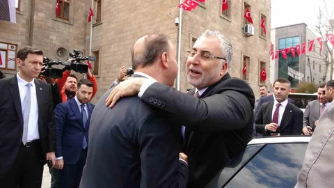 Türkiye Kadın İstihdamında Öncü Oluyor