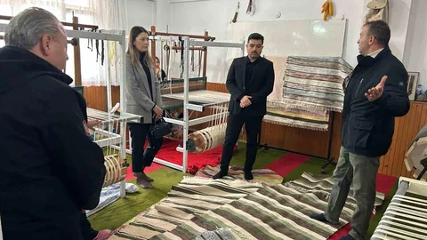 Türkeli’de geleneksel kilim dokumacılığı yaşatılıyor