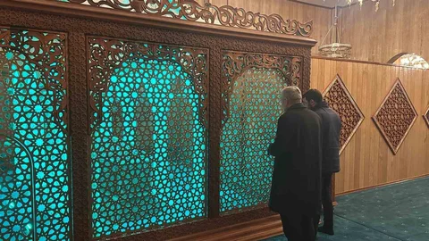 Ramazan’da Veysel Karani Türbesi’ne ziyaretçi akını