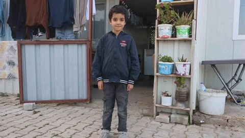 Öğretmen, boğazına yiyecek kaçan Suriyeli öğrencisini heimlich manevrası ile kurtardı