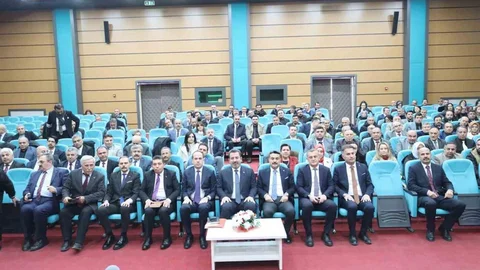 Sivas'ta Eğitim Çalışmaları Değerlendirildi