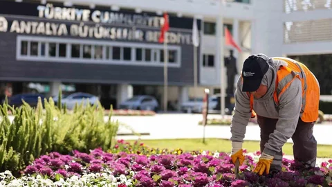 Antalya'da Kadın İstihdamı Artıyor