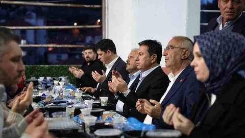 Başkan Aras, Kavaklıdere’de vatandaşlar ile iftar sofrasında buluştu