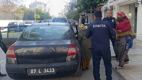 Antalya'da Dilenci Kadın Zabıtalara Direndi