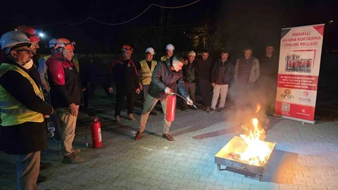 Akşehir'de Afet Bilinci Eğitimi Devam Ediyor