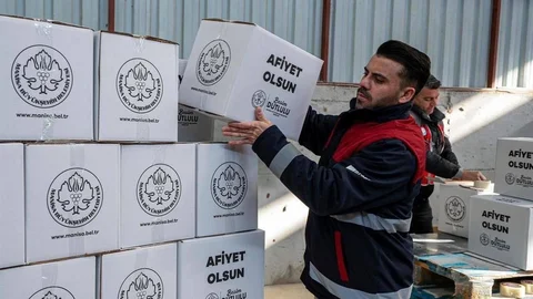 Manisa’da ramazan dayanışması giderek büyüyor