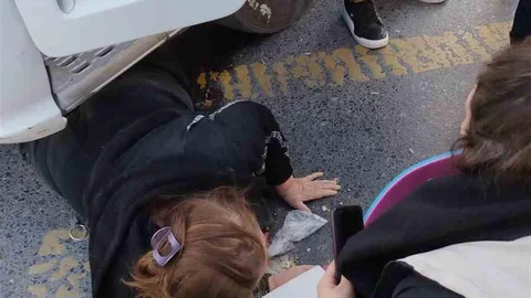 Küçükçekmece'de Tır Kazası