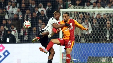 Galatasaray'da Sane Kırmızı Kart Gördü