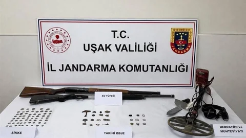 Uşak'ta Tarihi Eser Kaçakçıları Yakalandı