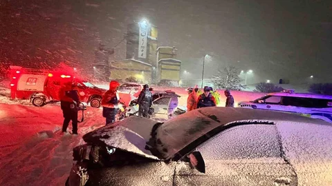 Bitlis'te Trafik Kazası Meydana Geldi