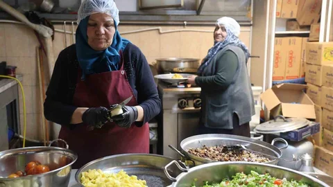 Emekli Öğretmenden Örnek Davranış