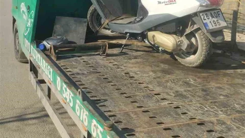 Motosikletli Kurye Eskişehir'de Yaralandı