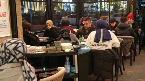 Gaziantep’te Baklava Kuyruğu Oluştu