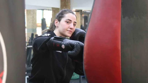 Ece Asude Ediz Şampiyonluklar Kazandı