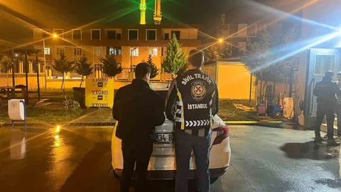 Arnavutköy'de Sürücüler Tutuklandı