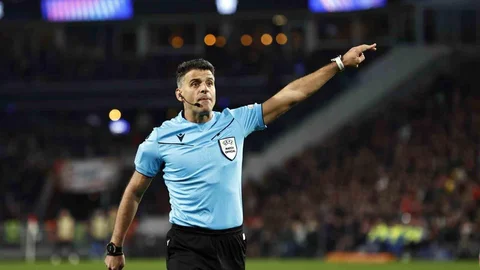 Galatasaray - Liverpool Maçı İspanyol Hakemle Yönetilecek