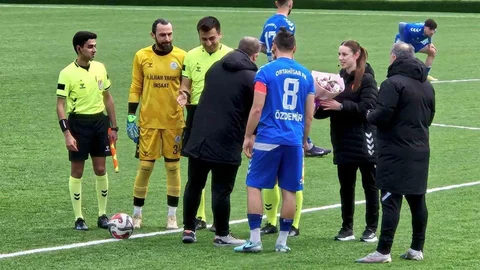 Trabzon'da Kadın Hakemlere Jest Yapıldı