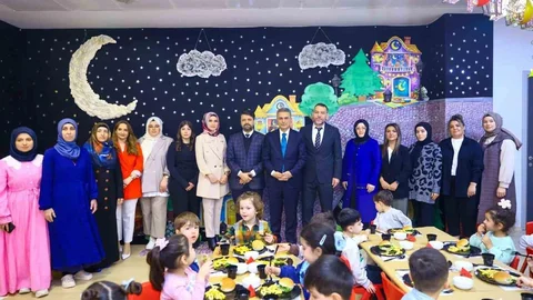 İlkadım'da Minik Öğrenciler İftar Yaptı