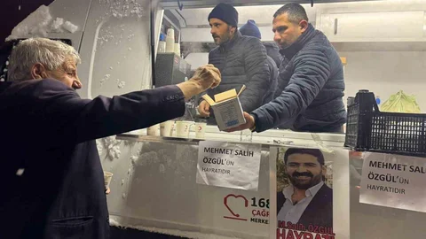 Muradiye'de Lokma İkramı Düzenlendi