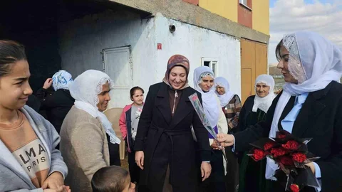 Diyarbakır Çınar'da Kadınlar Günü Kutlandı