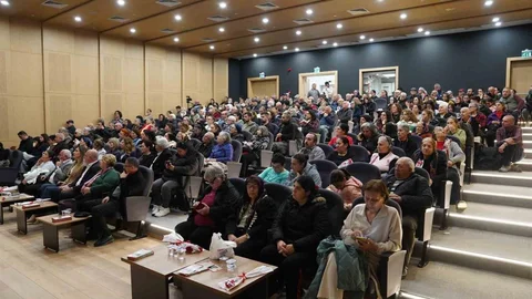 8 Mart Dünya Kadınlar Günü Etkinliği İstanbul'da Gerçekleşti