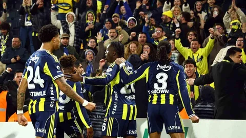 Fenerbahçe Geri Dönüşlerle 18 Puan Topladı