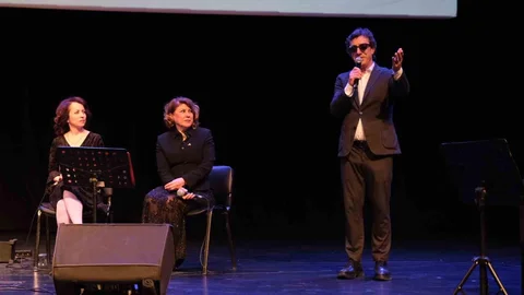 Büyükçekmece’de Kadınlar İçin Şiir ve Müzik Etkinliği