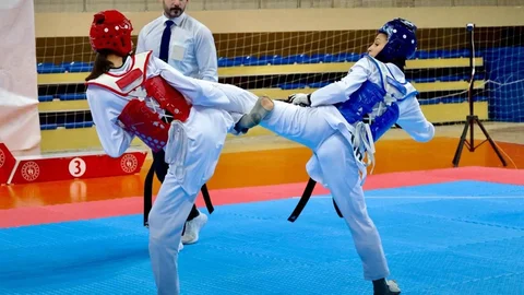 Genç Tekvandocular Bilecik'te Madalya İçin Yarışıyor