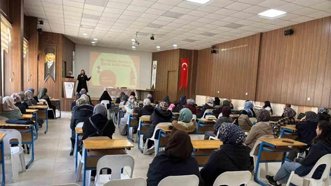 Emet'te Kadın Olmak Konferansı