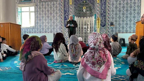 Anaokulu Öğrencileri Camiyi Ziyaret Etti