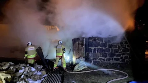 Bingöl'de Odunluk Yangını Paniğe Neden Oldu
