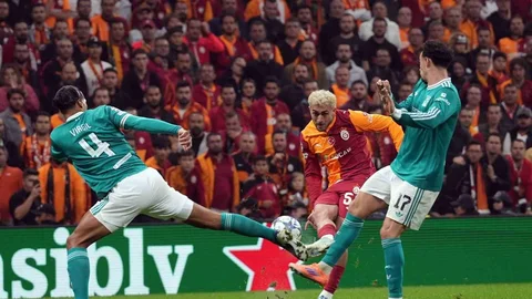 Galatasaray Liverpool'u Ağırlıyor