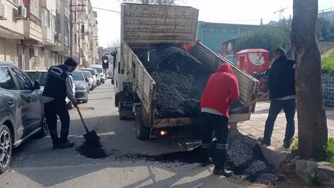 Şehzadeler'de Yol Onarım Çalışmaları Başladı