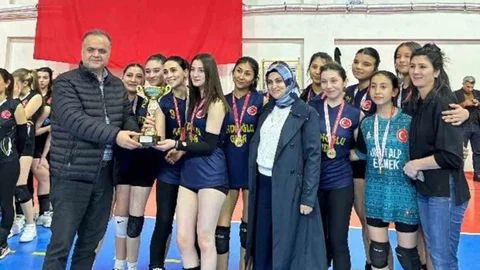 Mut'ta Voleybol Turnuvası Sonuçlandı