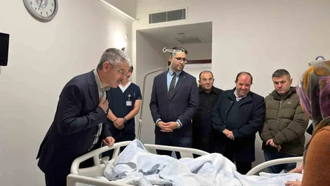 Vekil Çopuroğlu Hastanede Gece Ziyareti Gerçekleştirdi