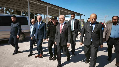 Denizli'de Vali Deprem Anı Yaşadı