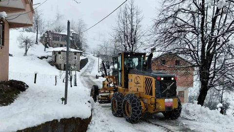 Rize'de Kapalı Köy Yolları