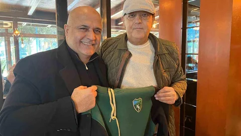 Kocaelispor'dan Eski Teknik Adama Destek