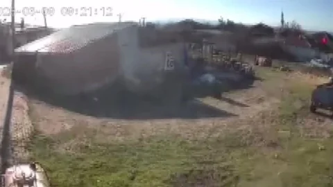 Denizli'de Deprem Anında Patlama Sesi