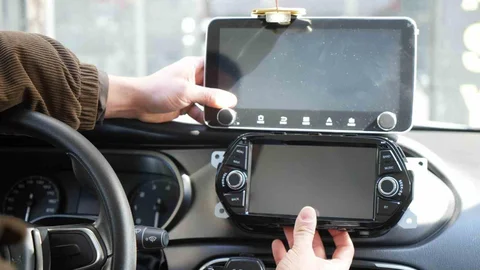 Multimedya Ekranlar ve APP Plaka Değişimi Üzerine Gelişmeler