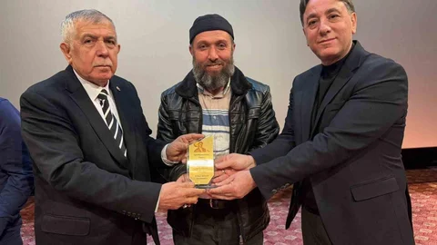 Evereğin Velisi Filminin Ödül Töreni Yapıldı