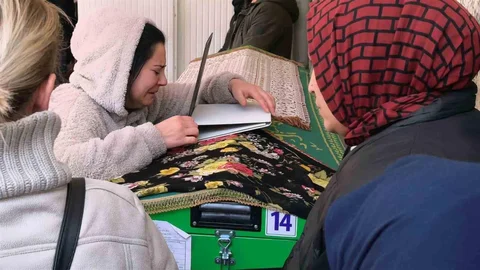 Küçük Öykü Gözyaşlarıyla Uğurlandı