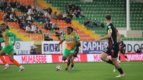 Corendon Alanyaspor - Gençlerbirliği Maçı Golsüz Bitti