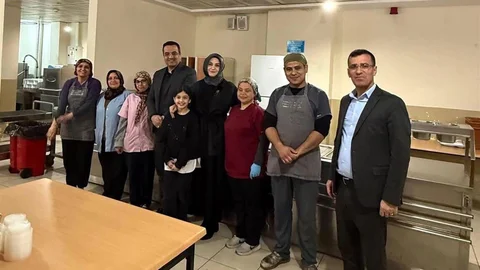 Sarıgöl'de Öğrencilerle İftar Yapıldı